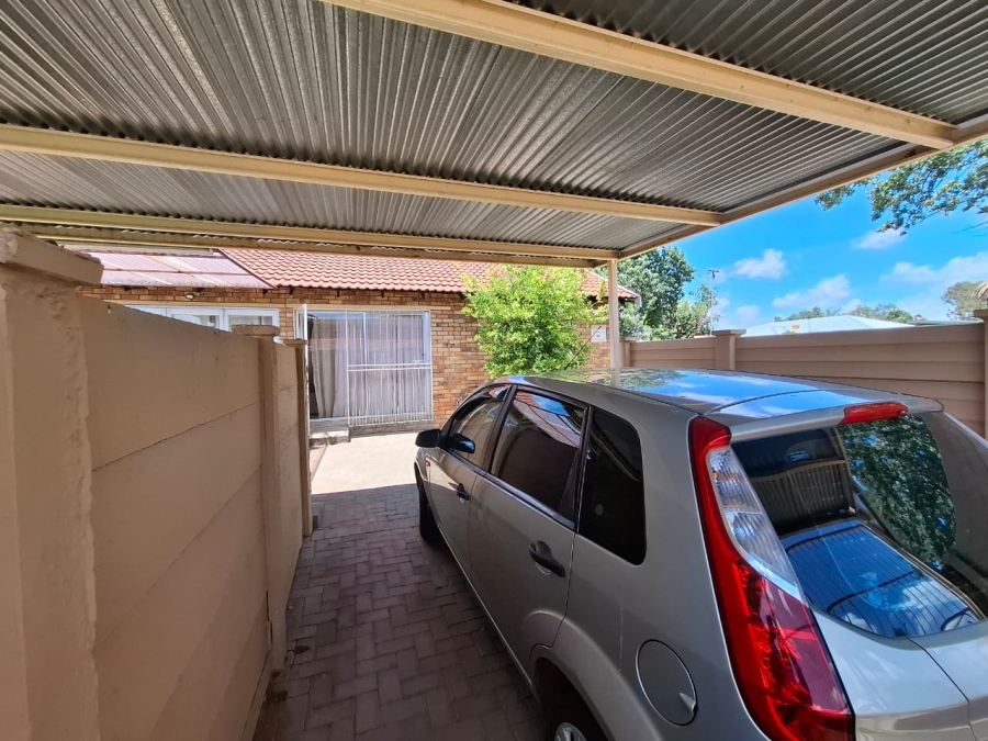 2 Bedroom Property for Sale in Hospitaalpark Free State